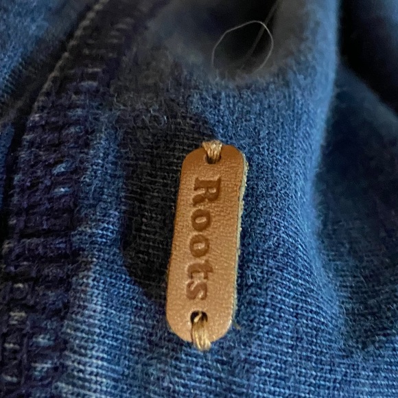 Roots Henley style long sleeve tshirt - Picture 3 of 3